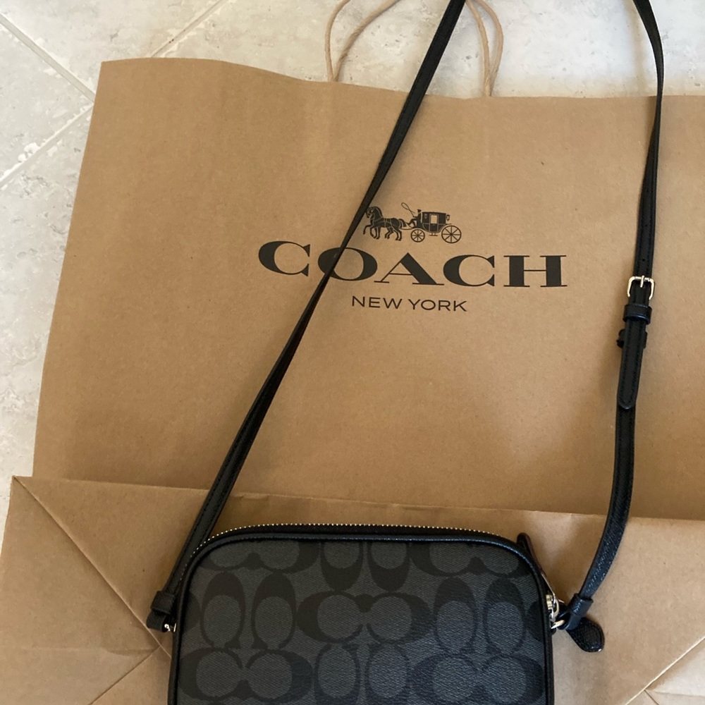 😱👜Like New Authentic Coach CROSSBODY POUCH WITH SPACE PATCHES - Picture 14 of 15